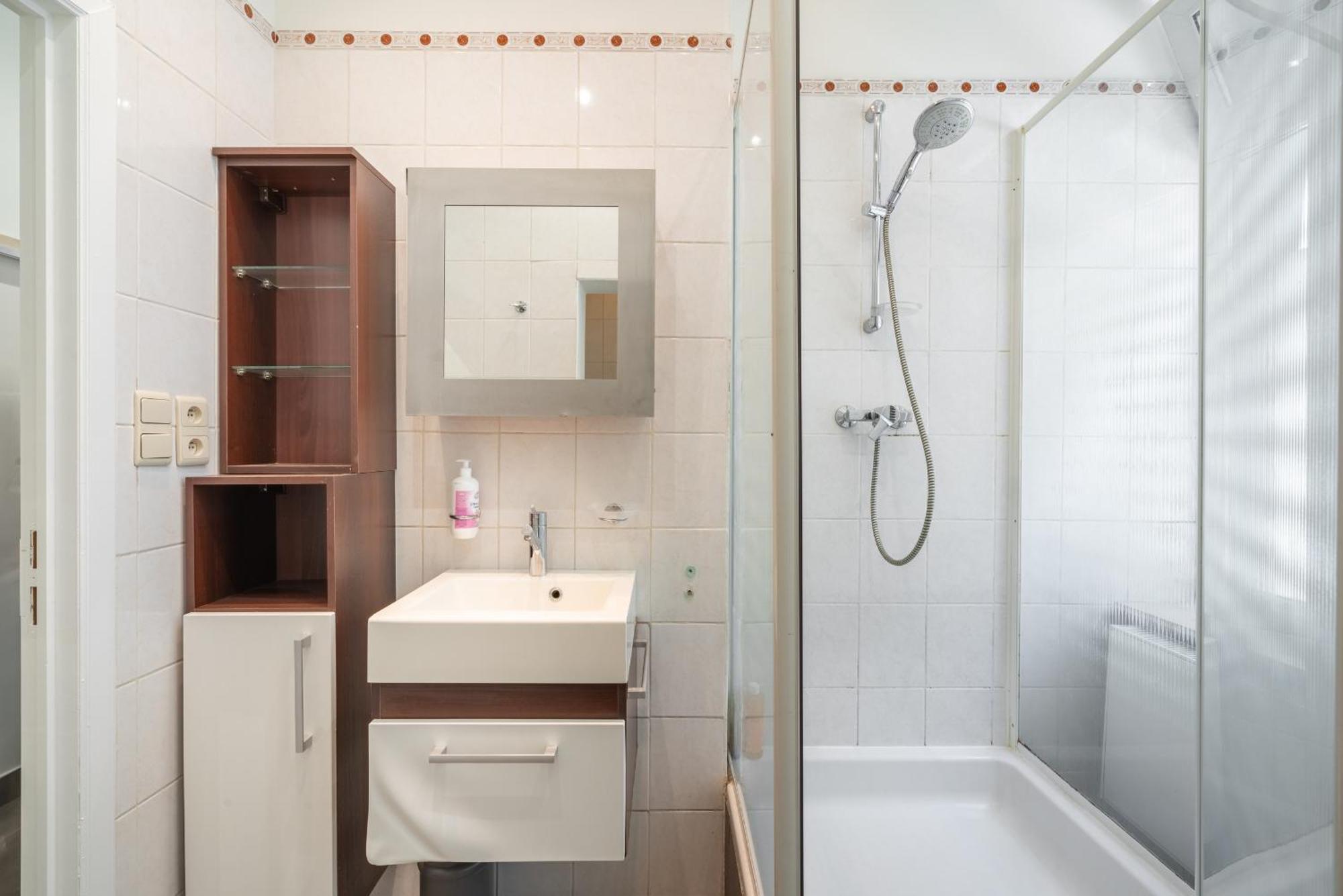 Authentic Apartments In The Center Of Anversa Esterno foto
