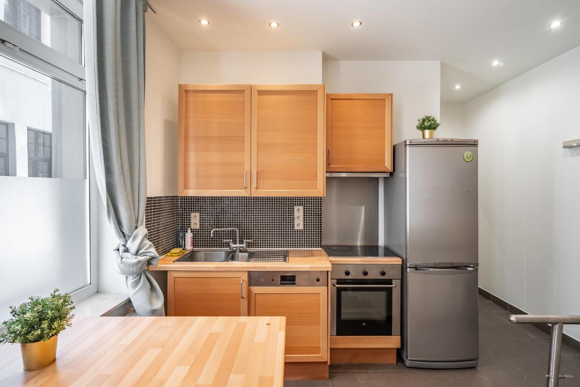 Authentic Apartments In The Center Of Anversa Esterno foto